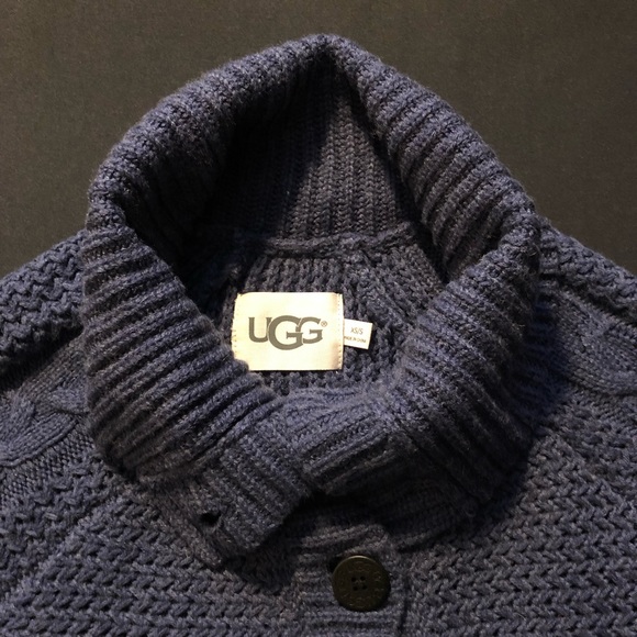 UGG-MARIBETH CABLE KNIT COCOON SWEATER CAPE - Picture 4 of 8